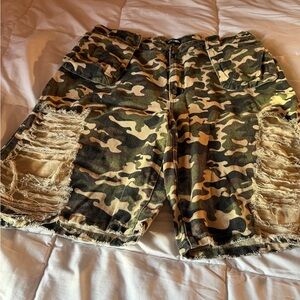 Fashion Nova Green Camouflage Shorts